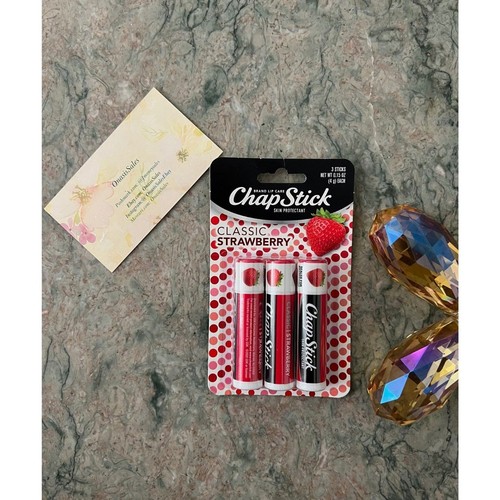 ChapStick | Skin Protectant | Lip Balm | Classic Strawberry | 0.15 oz | 3 pack - 第 3/8 張圖片