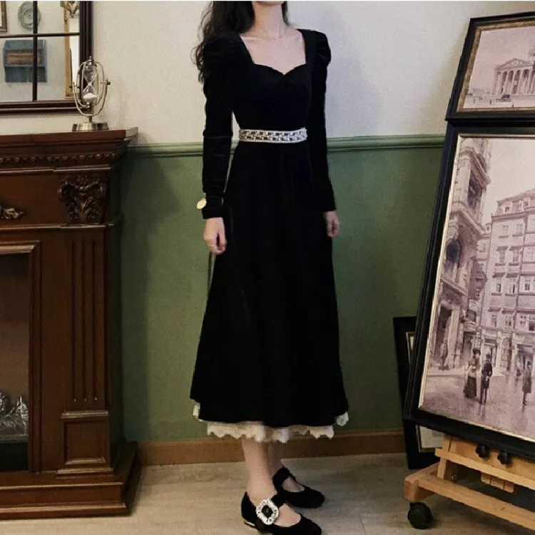 Simple black velvet hot sale dress