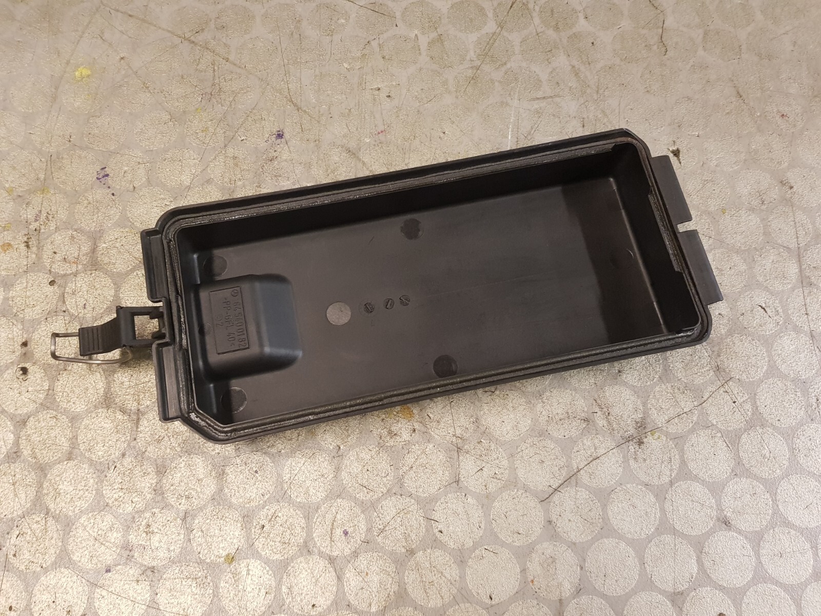 06 Mercedes ML W164 ML350 Petrol Engine Bay Fusebox Cover
