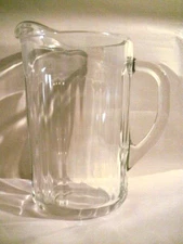 LARGE CRISA 8.50" CLEAR GLASS PITCHER PRE 1960'S ROUND HANDLE SPOUT RIBBED SIDES