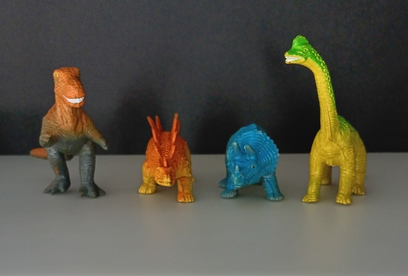 4pc Vintage Dinosaur Figures. Solid