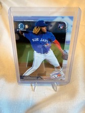 2019 Bowman Chrome #73 Vladimir Guerrero Jr. Bowman Chrome Rookie Card. rookie card picture