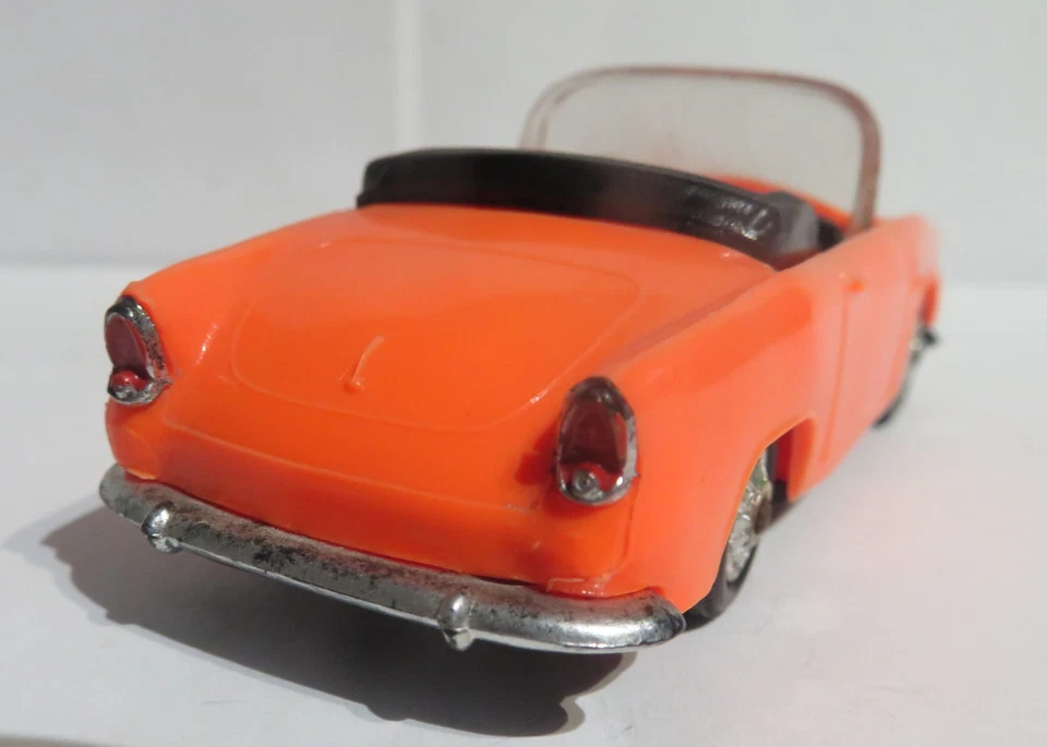 NOREV VINTAGE 1 SIMCA OCEANE N°19 + 1 FORD TAUNUS 17M N° 43 ORANGE ECHELLE 1/43 - Photo 4/4