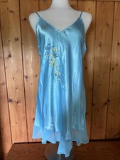 Secret Treasures Sleepwear XL EX Large Blue Embroidered Floral Nightie