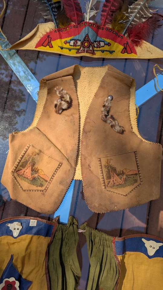 De colección 1930s 40s Western Niños Disfraz Conjunto Frontera Nativo Americano Indio Vaquero Foto 3 de 4