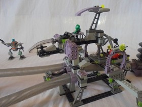 LEGO Life on Mars 7317 Aero Tube Hangar w/Minifigs & Manual - COMPLETE