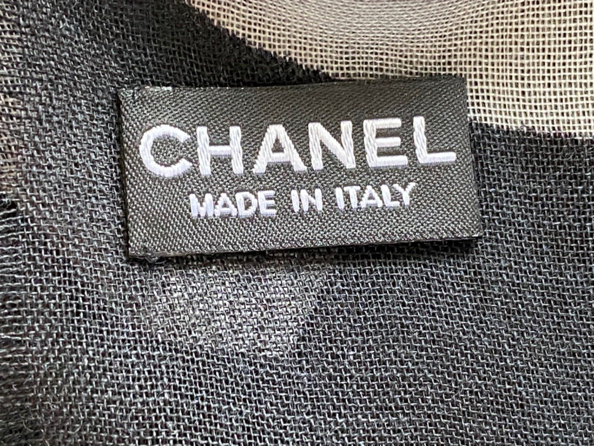 NEW 100%Auth Chanel 20B Black/Grey Lightweight Cashmere/Silk NEW 100%Auth Chanel 20B Black/Grey Lightweight Cashmere/Silk