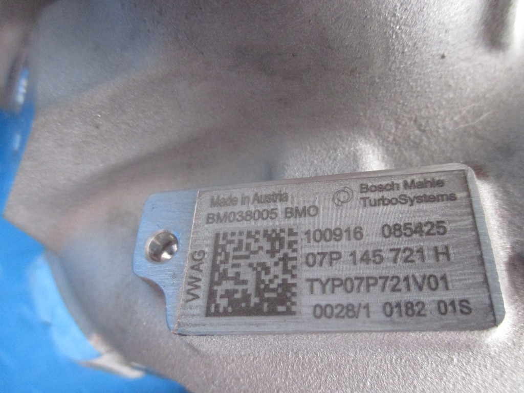 Bentley Bentayga left turbocharger turbo #5345