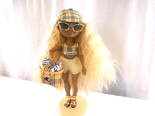 Rainbow High Pacific Coast Harper Dune Fashion Doll Playset with Accessories - Picture 4 of 21