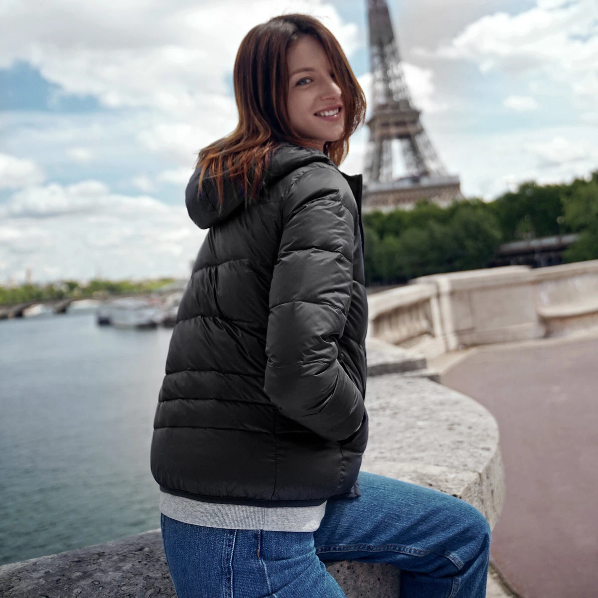 Thermal jacket with battery clearance