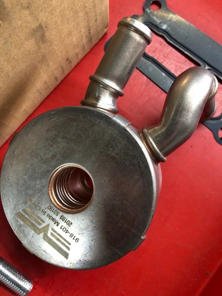 DORMAN 918-401 ENGINE OIL COOLER FOR 2008-2013 MAZDA 3 MAZDA 5 OR CX-7 — 第 4/4 张图片