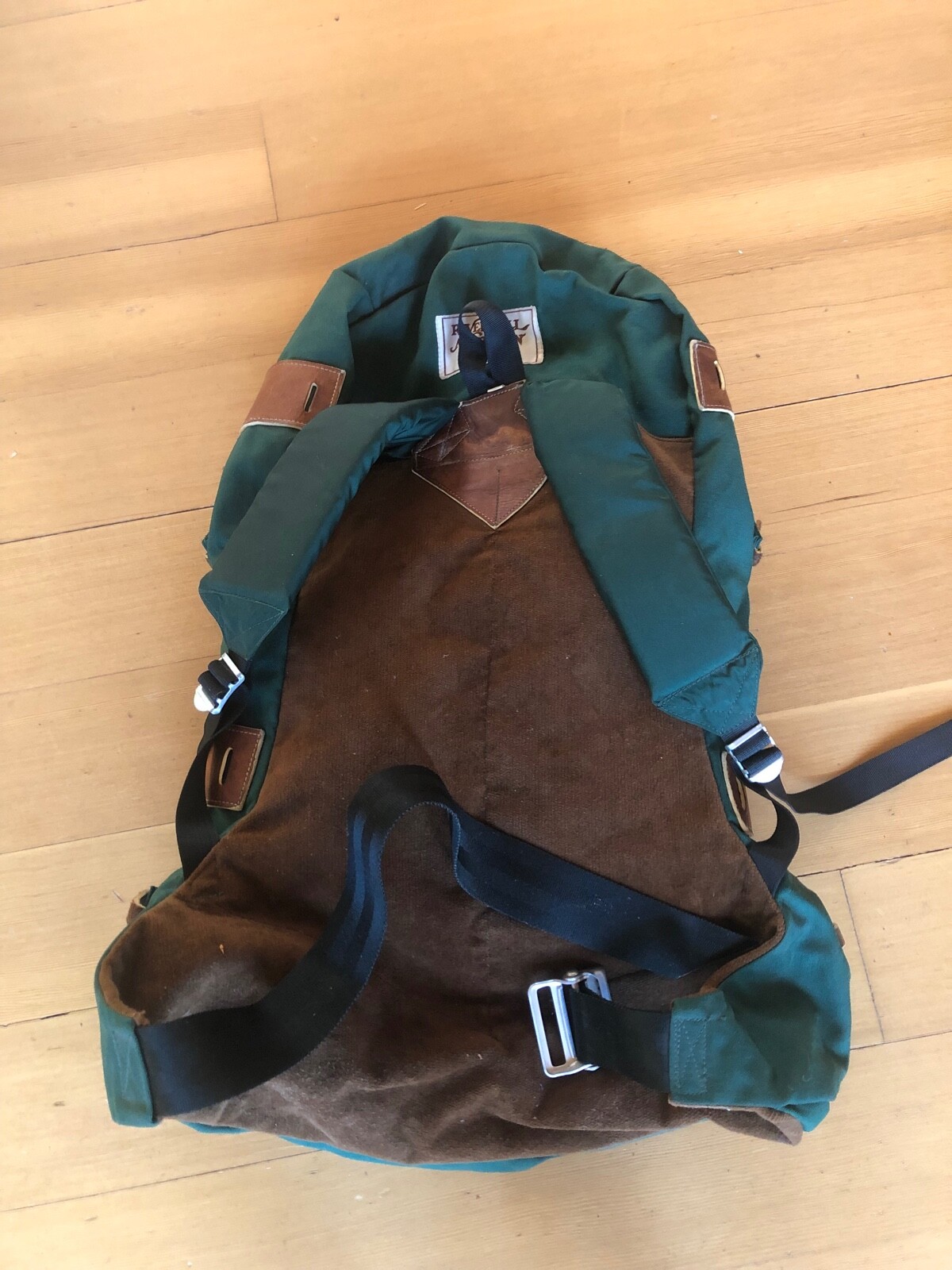 Rivendell Mountain Works Jensen Backpack Gem