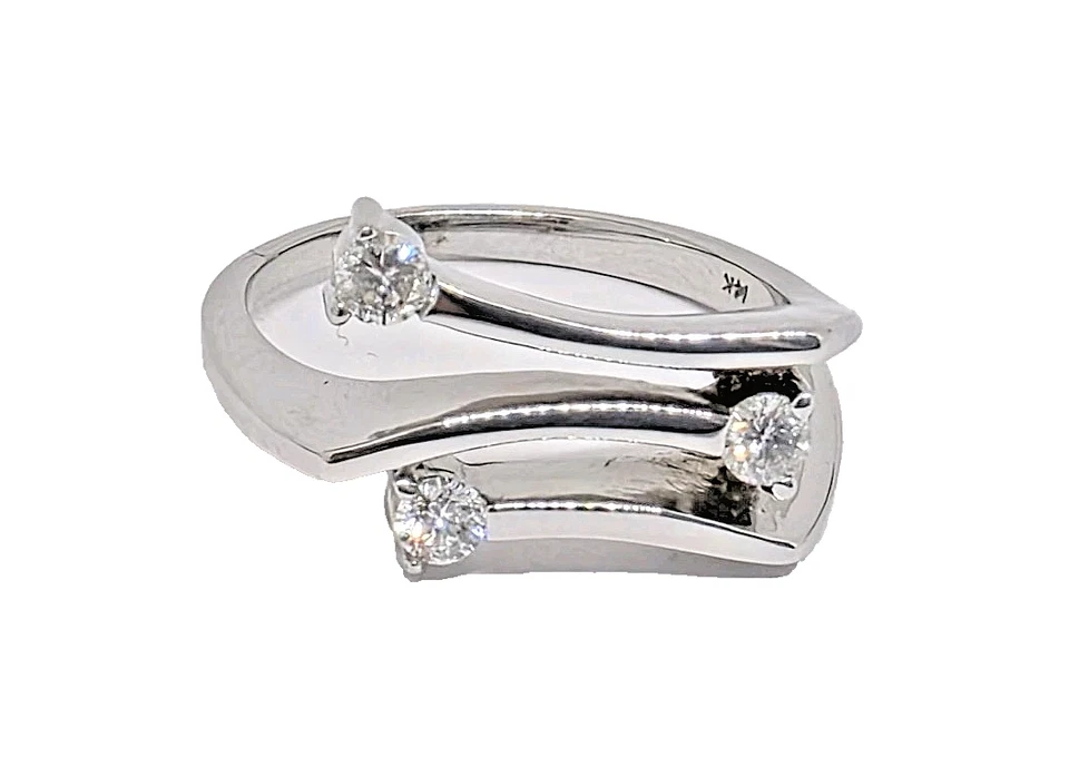 Anillo BITA de oro blanco de 14 quilates con diamantes naturales ondulados tamaño 7,75 precio de venta sugerido por el fabricante 3.500 USD Foto 4 de 4