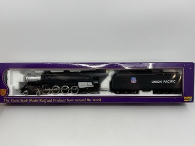 HO IHC M938 Union Pacific 4-8-2 Mountain Steam Locomotive UP #7002