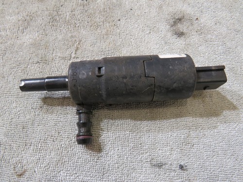 VW Touran 1T Wischwasserpumpe 3B7955681 Waschwasserpumpe Scheibenreinigung