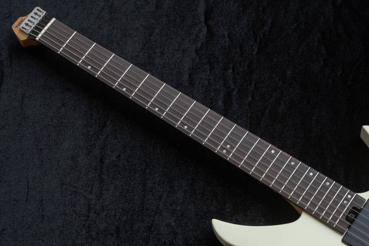 HEX Guitars N400　satinwhite Electric Guitar HEX N400 White Made in Indonesia S/N