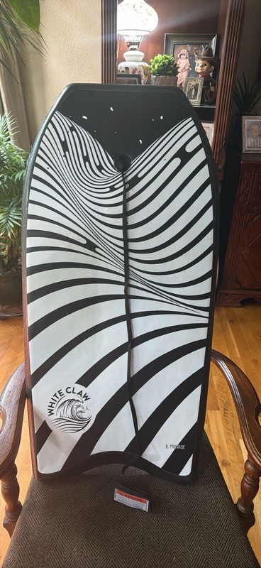 White Claw Premium Foam Bodyboard 37" Ltd Ed B. Monroe Wave Art Boogie Board