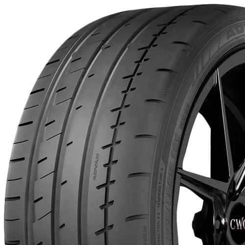 305/30R19 Yokohama Advan Apex V601 102Y XL Black Wall Tire - Изображение 2 из 4