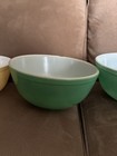 1940s Pyrex 4pc Glass Nesting Mixing Bowl Set Solid Red Yellow Green — photo 2