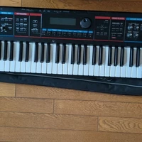 Roland Juno-Di Portable 61-key Mobile Synthesizer Used Tested