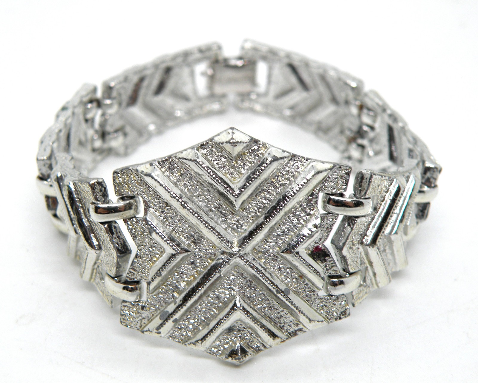 Rare Sarah Coventry Signed White Enamel Silver Tone Bracelet Jewelry Bracelet