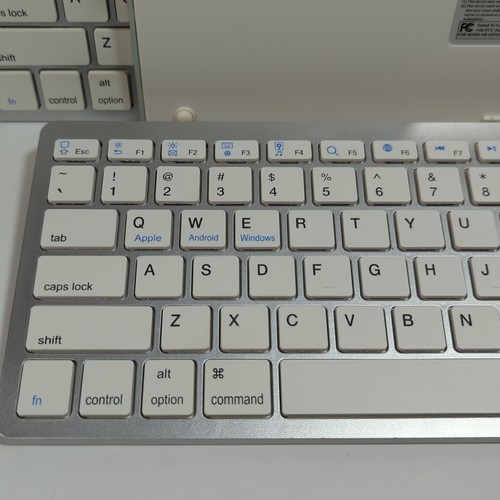 Bluetooth Apple Android Windows Wireless Bluetooth Keyboard BK-3001 Silver/White - Picture 2 of 11