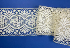 ANTIQUE LACE - wide in-between with small roses - 1.15 meters