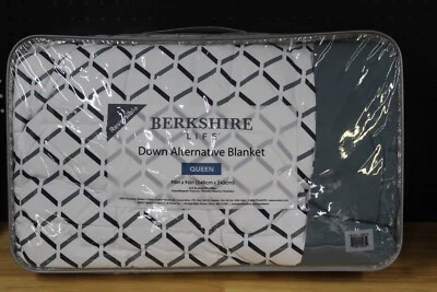 Berkshire Life Reversible Down Alternative Blanket-Green/White-Queen-15090117