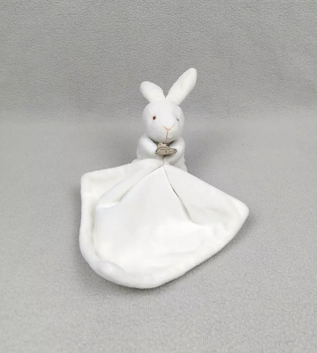 Doudou et compagnie Lapin blanc mouchoir