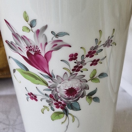 Porzellan. Vase mit Blumenmalerei,älter, gemarkt Höchst - Bild 5 von 7
