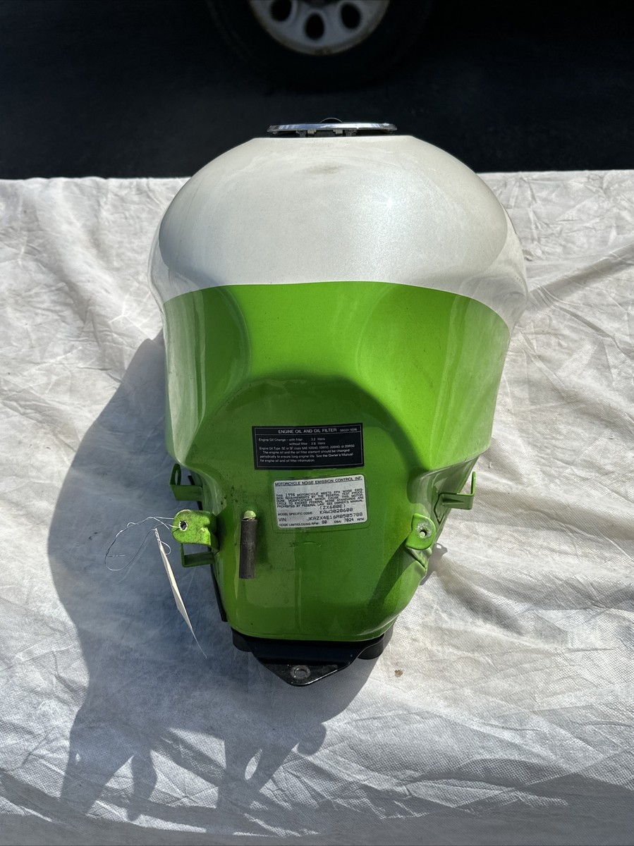 ●TK● Kawasaki ZX600 NINJA Gas Fuel Tank Green/White Part # 51080