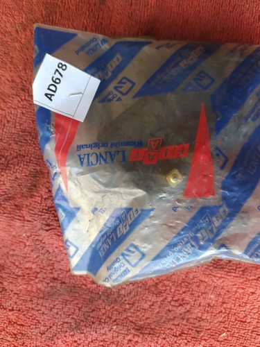 FIAT UNO MK2 SUPER ORIGINAL BASE TAILGATE WIPER CONTACT 7642034 - Picture 5 of 5