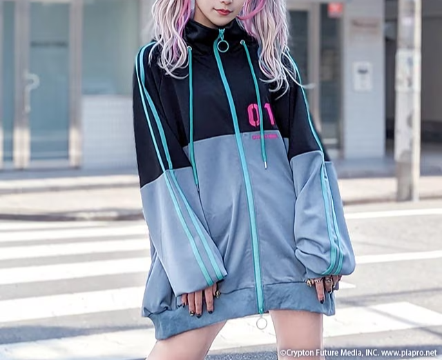 NEW Listen Flavor x Hatsune Miku Oversized Zip Hoodie Black