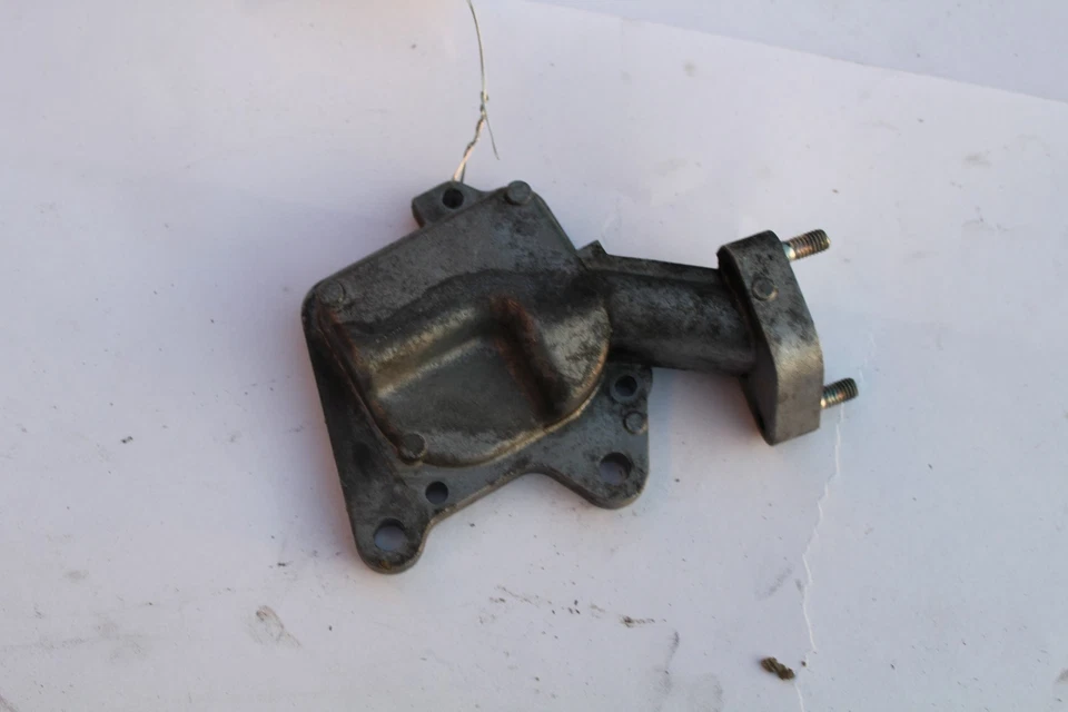 Subaru Impreza WRX 2010 válvula de succión parte inferior cubierta inferior M919 Foto 3 de 4