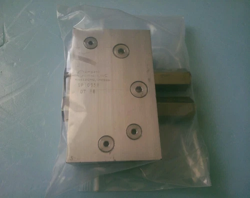 COMPACT CONTROL CP10858 Manifold Block