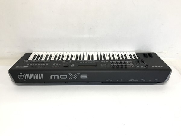 YAMAHA MOX6 61-Key Synthesizer Workstation Black keyboard YAMAHA MOX6 61-Key Synthesizer Workstation Black keyboard