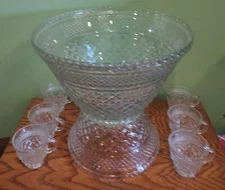 Anchor Hocking Wexford Vintage Punch Bowl with Stand and 18 Cups