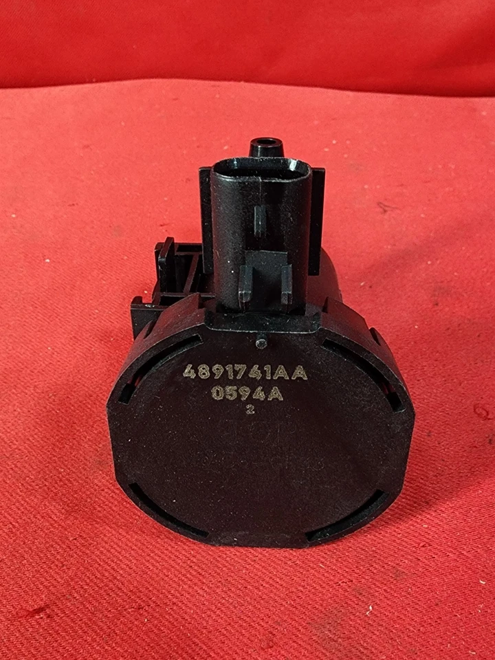 Válvula de purga Mopar 4891741AA fabricante de equipos originales para Chrysler Dodge Jeep 2007-2020 4-6 cilindros Foto 2 de 4