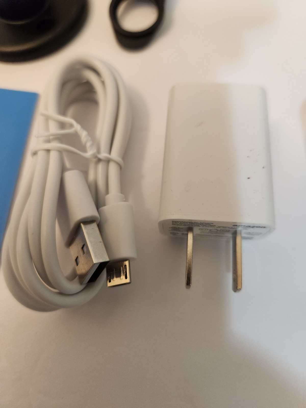 как выглядит Used Blink Outdoor 4th Gen HD WiFi Security 2 Camera System 2023 Unregistered фото