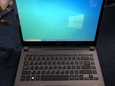 Acer V7 481P i5 -3337u @1.80GHz 8GB RAM 250GB SSD Model ZQK V7-481P-6455