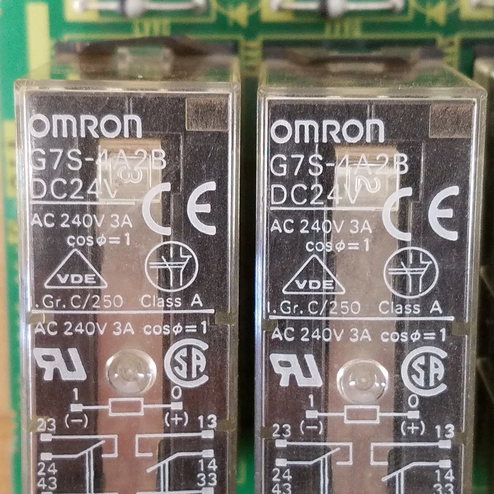 Fanuc A20B-1007-0540/01A Relay Board w/ (2) G7S-4A2B & G7S-3A3B Relays - USED - Image 4 of 4