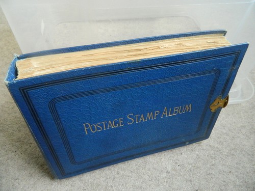 WORLD STAMPS COLLECTION IN OLD LINCOLN OBLONG ALBUM - 第 2/24 張圖片