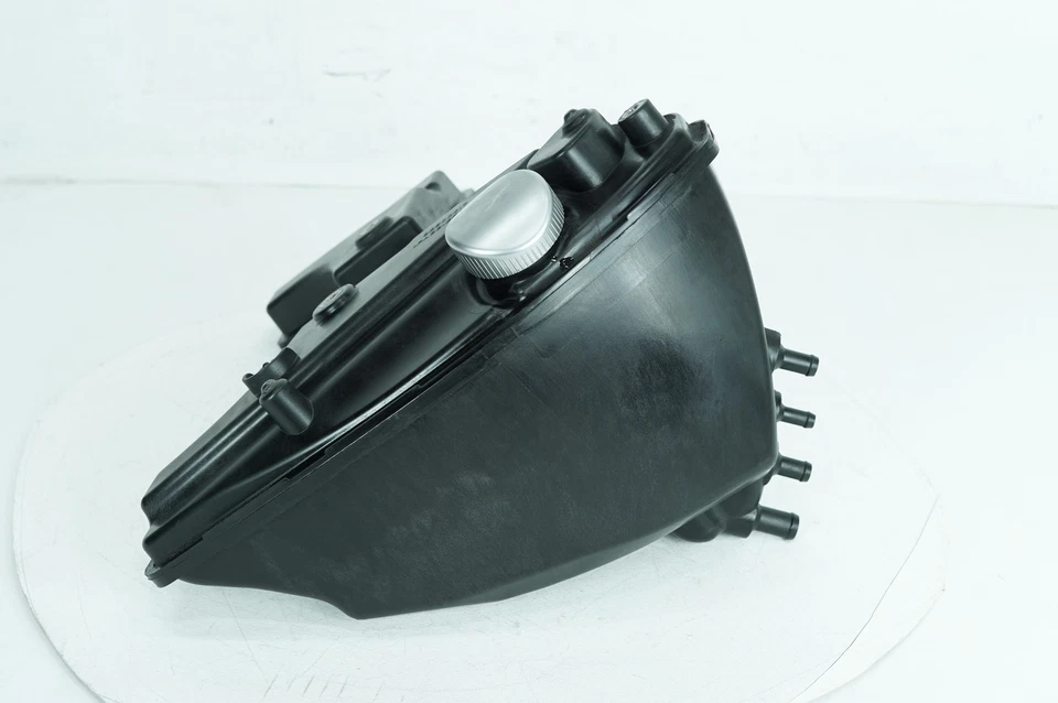 15 Harley Sportster XL883 hierro OEM tanque de aceite depósito botella bote y varilla de medición Foto 3 de 4