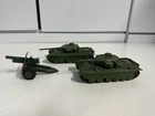 VINTAGE DINKY SUPERTOYS 651 CENTURION TANKS X 2 PLUS CANON