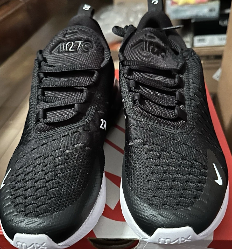 Zapatos de golf Nike Air Max 270 g sin clavos talla 4 Foto 2 de 4