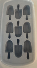 Gourmet Silicone Gray 8-Hole Reusable mini Ice cubes Pop Mold Set with Lid