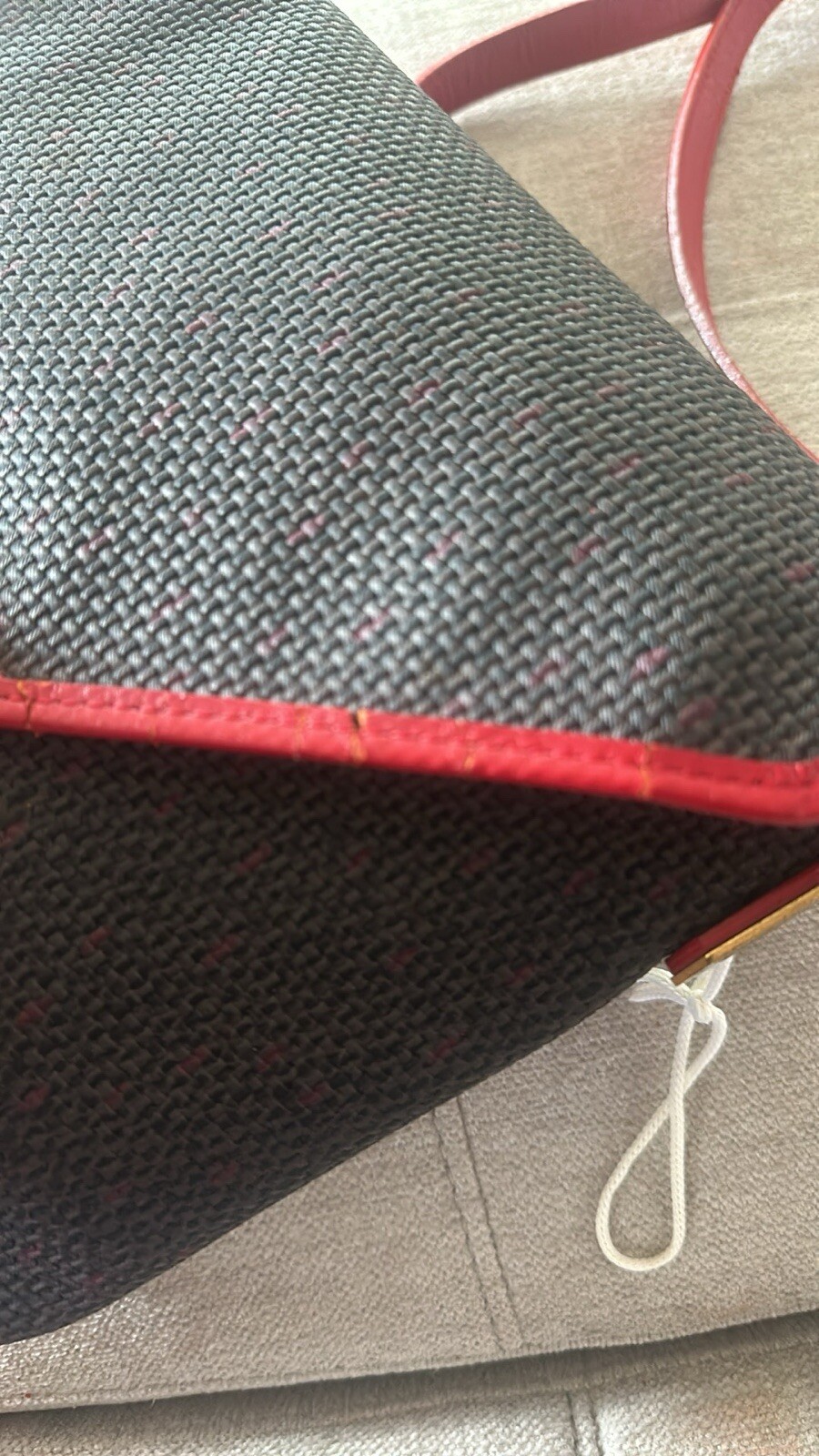 Borsa a tracolla Yves Saint Laurent YSL in PVC rosso autentica vintage media