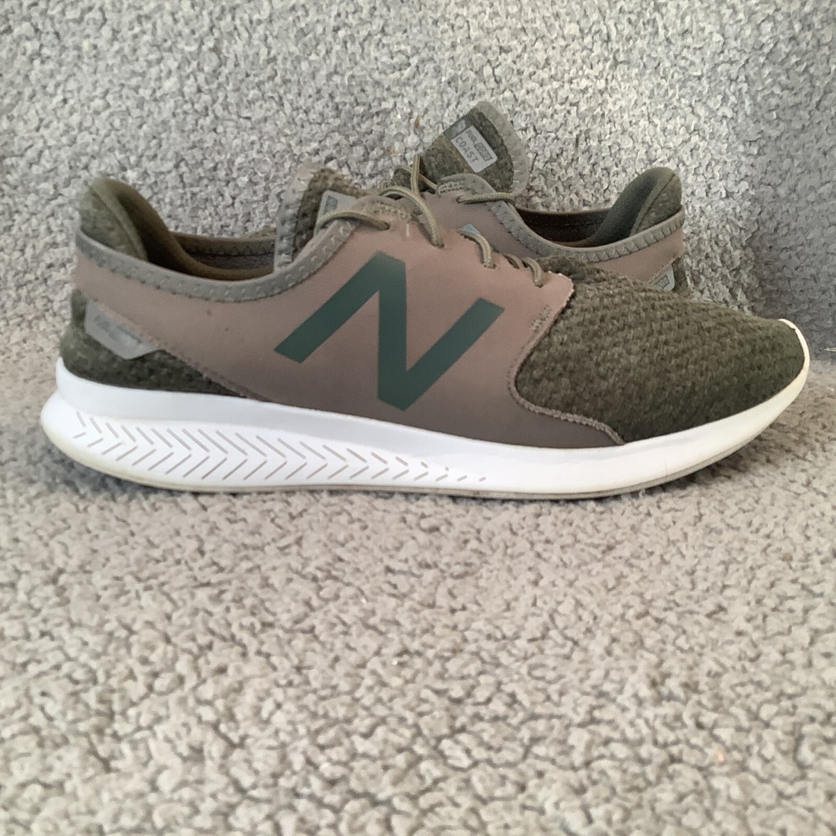 New Balance Fuel Core Coast V3 Sneakers Men's 11 D Soft Green