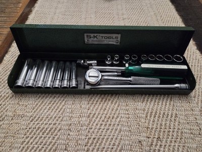 Very Nice Vintage SK Tools #1321, 21 Piece Standard 1/4'' Metric Socket Set