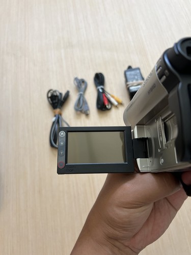 Sony Handycam DCR-DVD650 Hybrid Camcorder Touch Panel W/ Accessories Tested - Picture 22 of 24